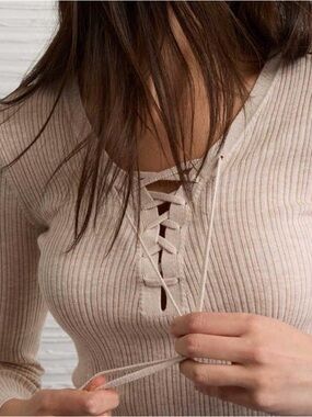 AE Lace Up Sweater•Size S•NWT•Pebble